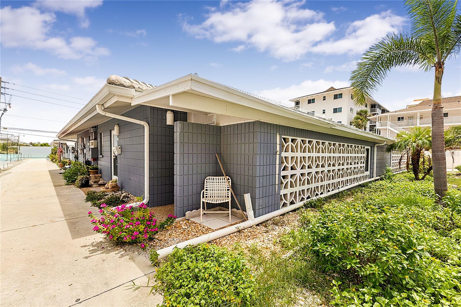 1205 Tarpon Center Dr #b4 Property Photo 6