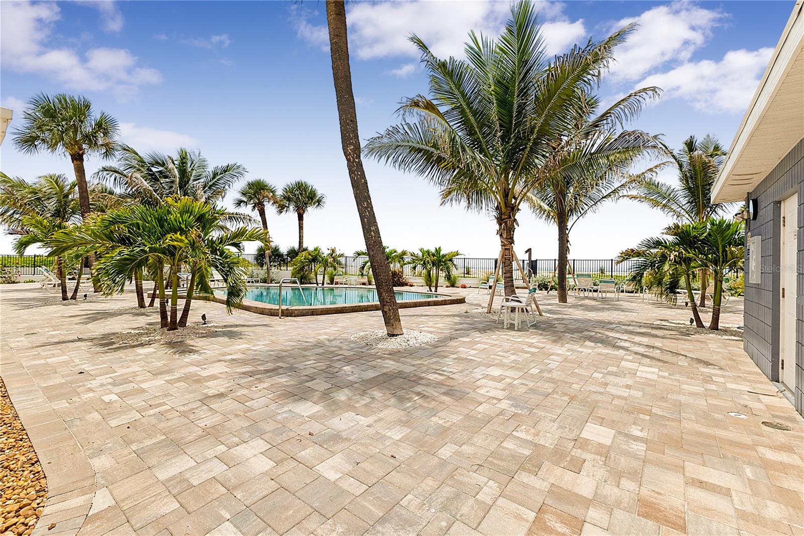 1205 Tarpon Center Dr #b4 Property Photo 10