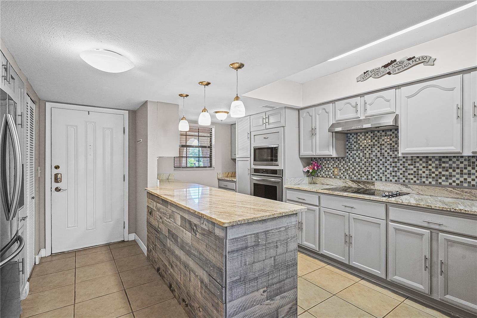 1750 Belleair Forest Dr #c20 Property Photo 7