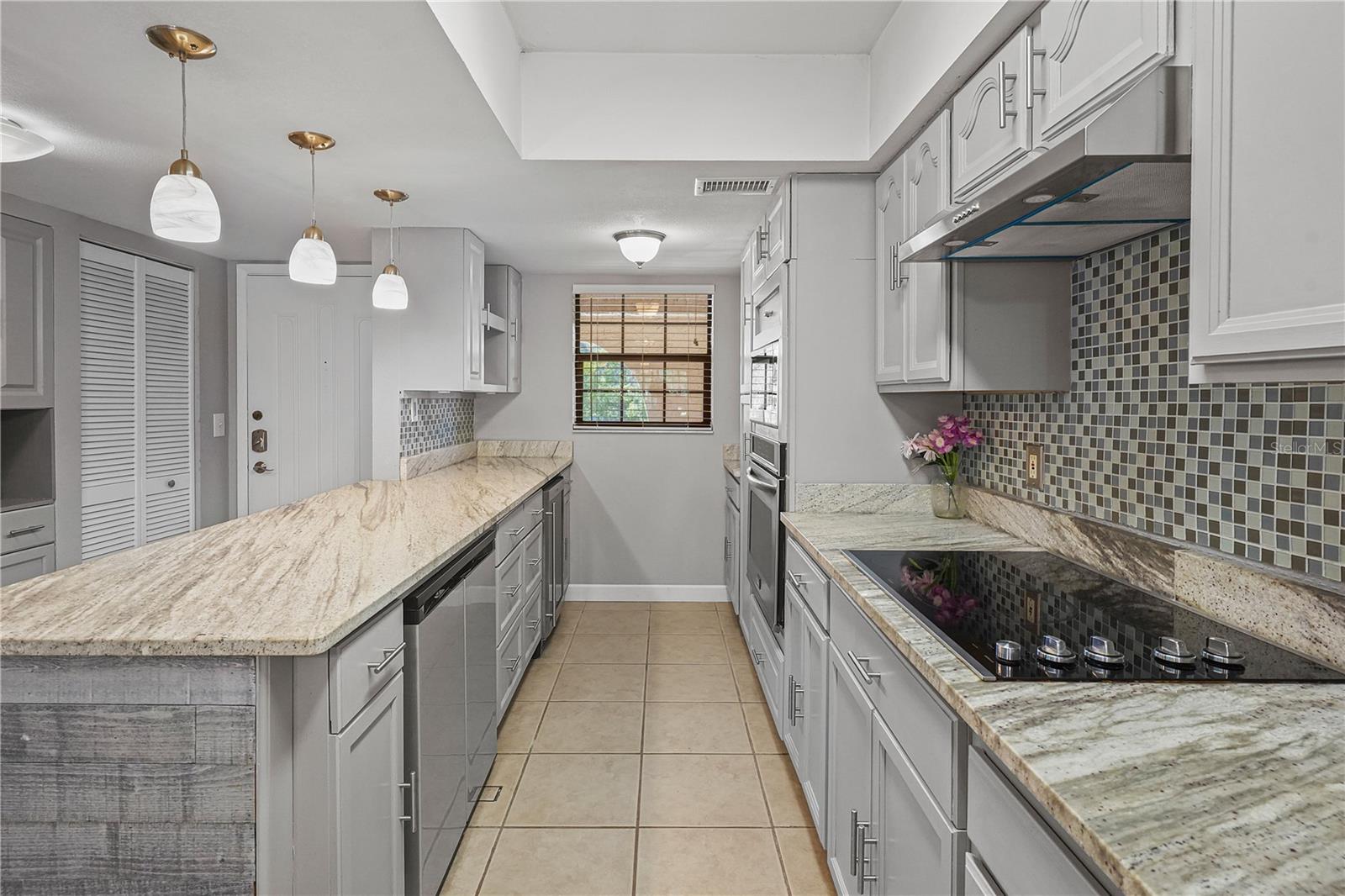 1750 Belleair Forest Dr #c20 Property Photo 8