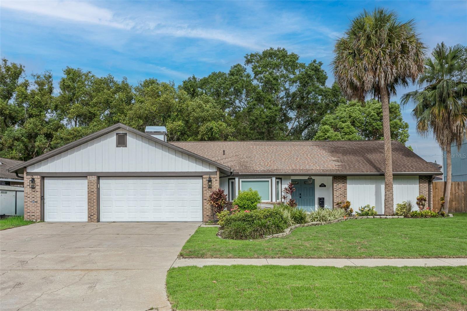1046 Sylvia Ln Property Photo 1