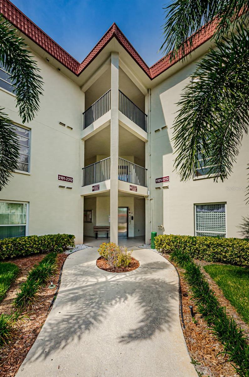 2700 Bayshore Blvd #2201 Property Photo 5