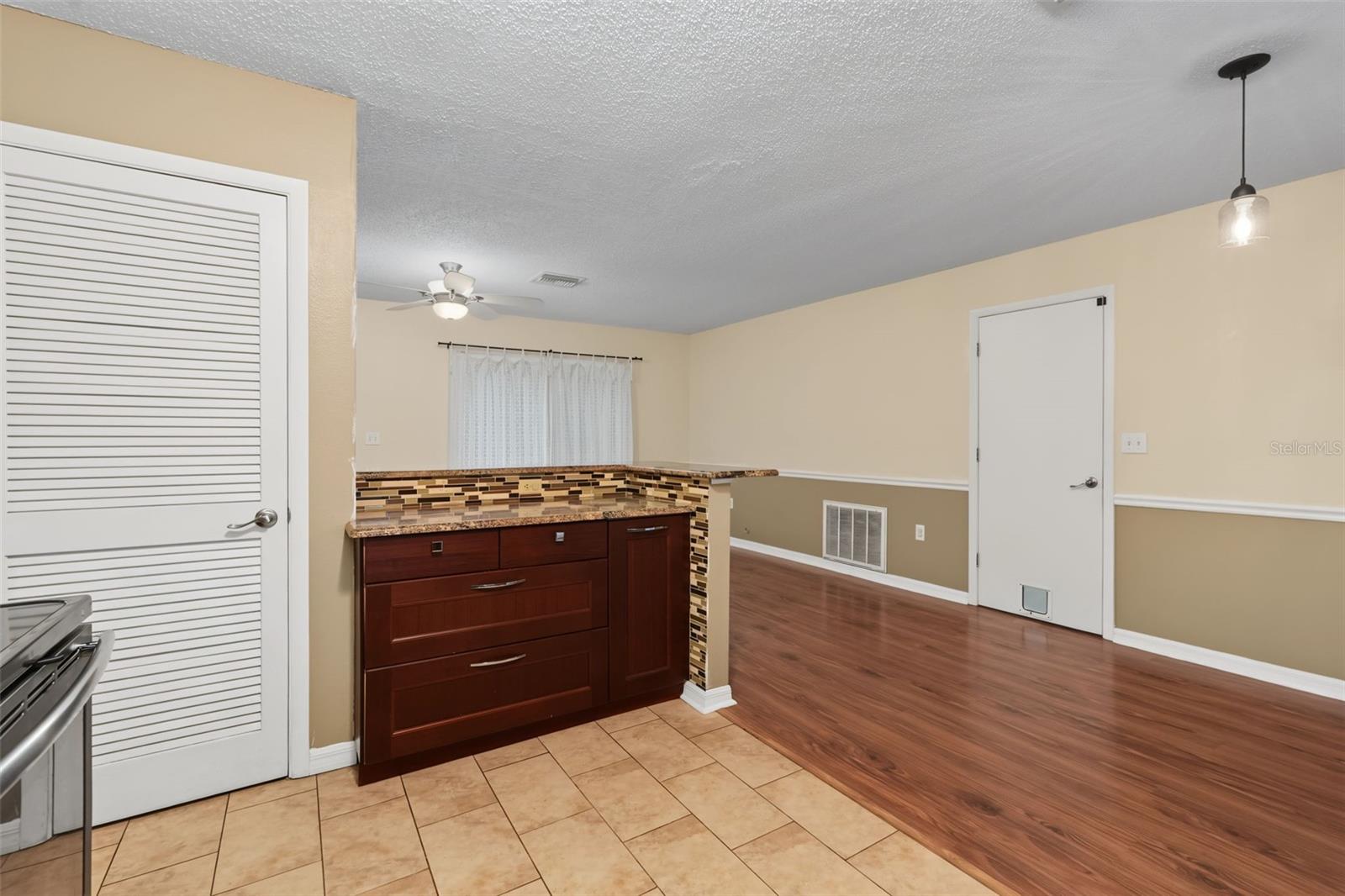 6470 107th Ter Property Photo 14