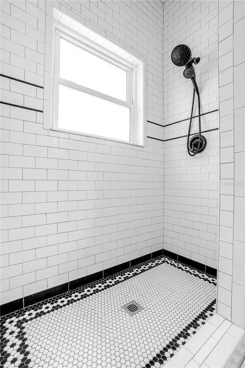 207 N Levis Ave Property Photo 34