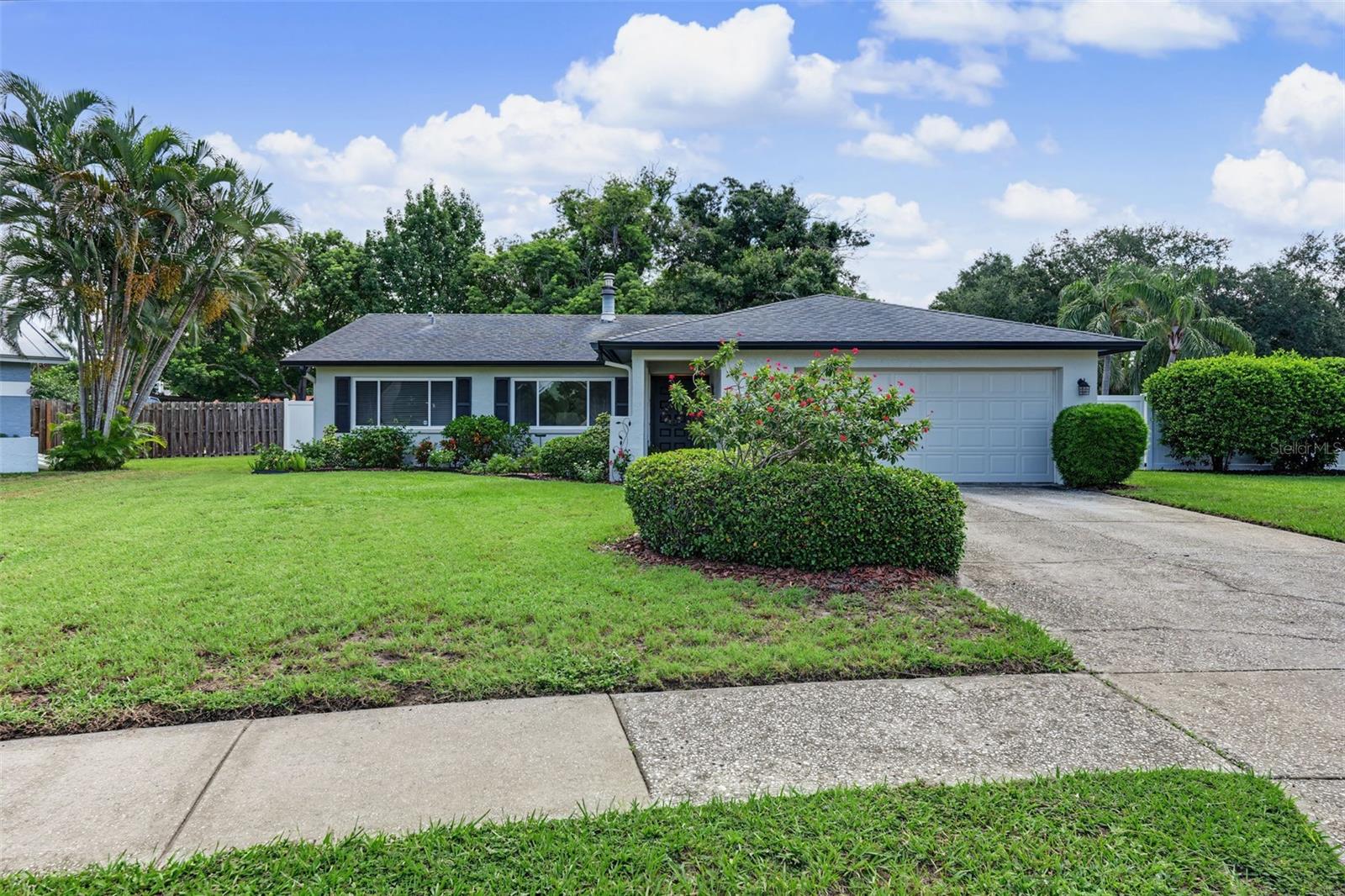 9777 119th Way Property Photo 1