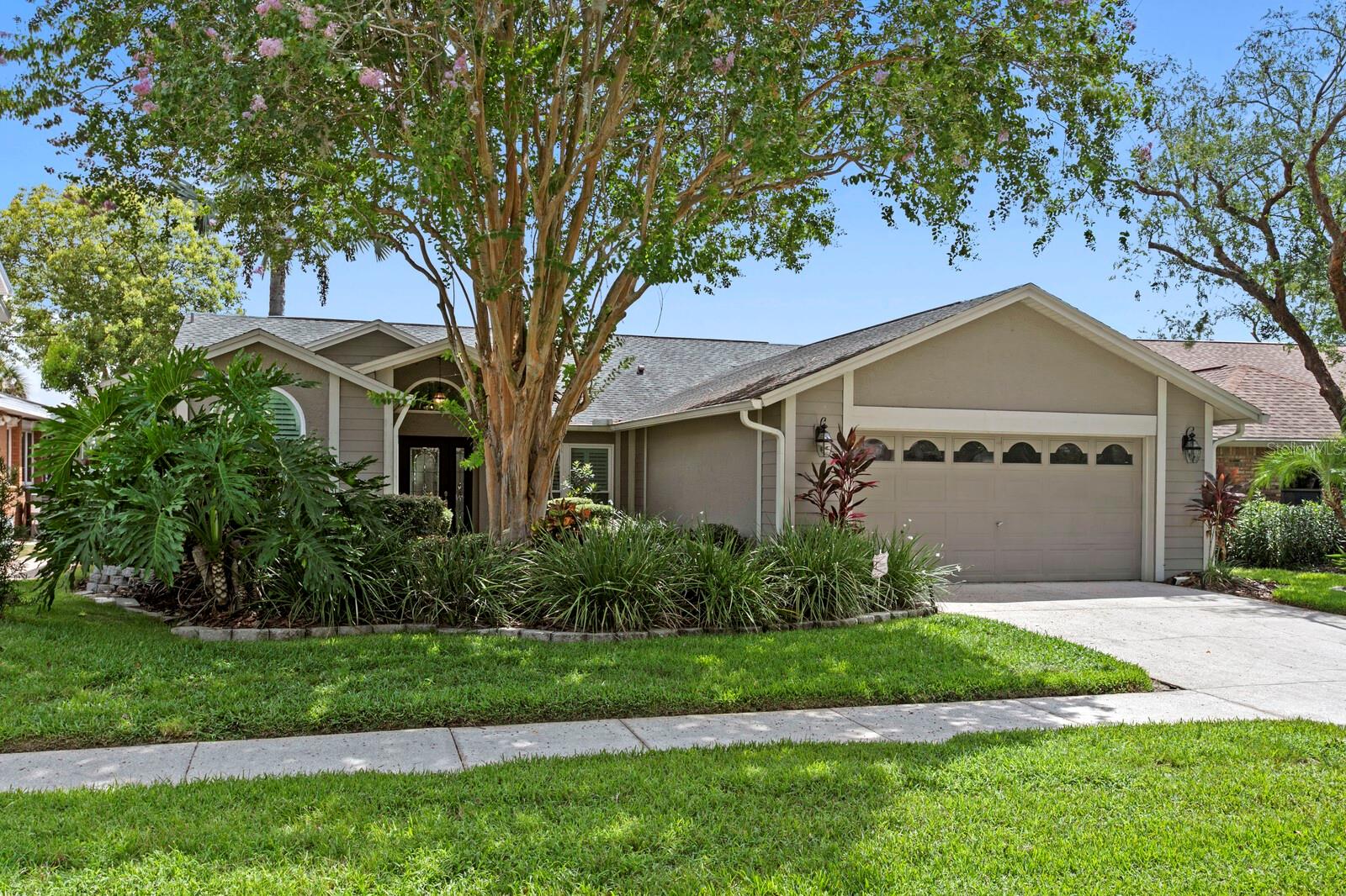 14607 VILLAGE GLEN CIR Property Photo 1