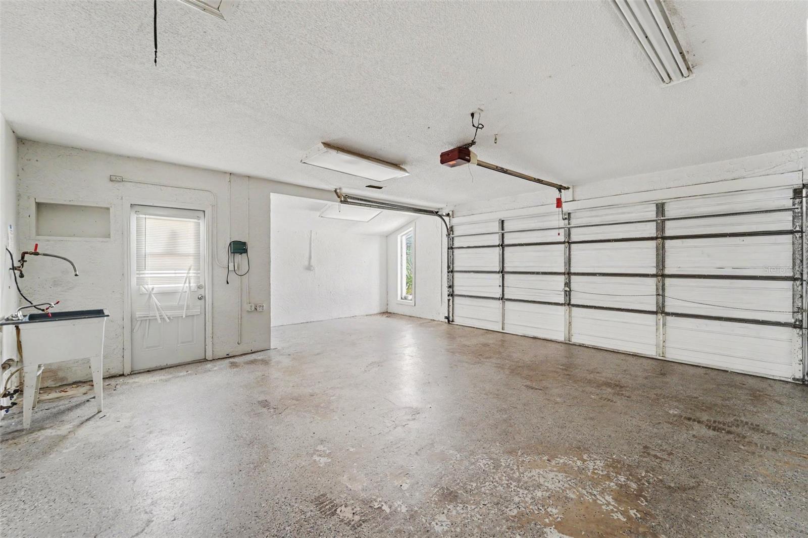 8422 Spring Hill Dr Property Photo 20