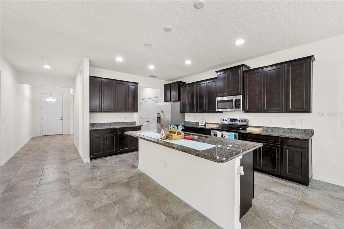 5715 Hevena Ct Property Photo 16