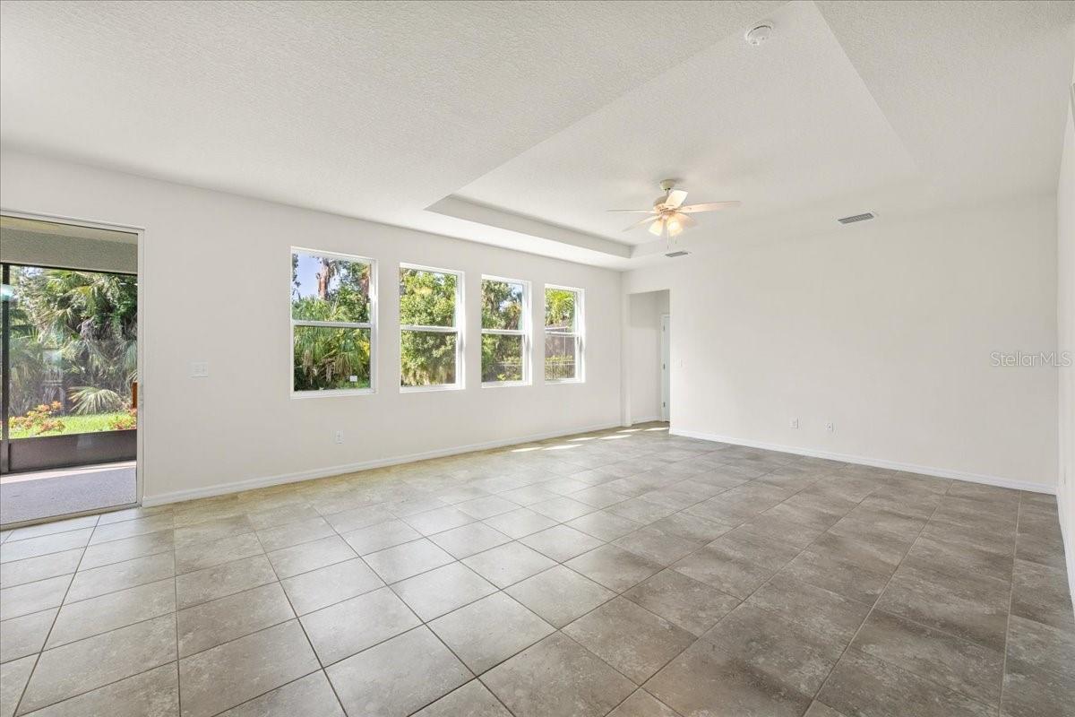 5715 Hevena Ct Property Photo 22