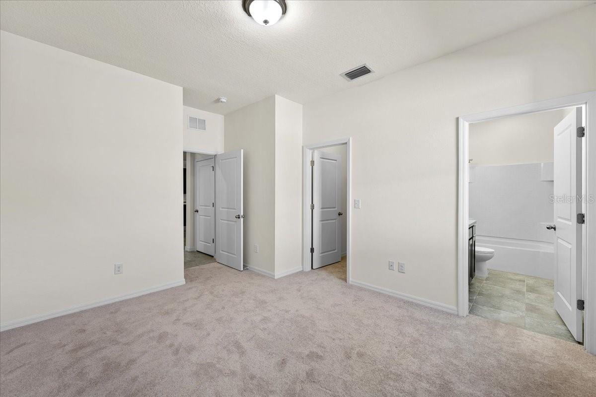 5715 Hevena Ct Property Photo 26