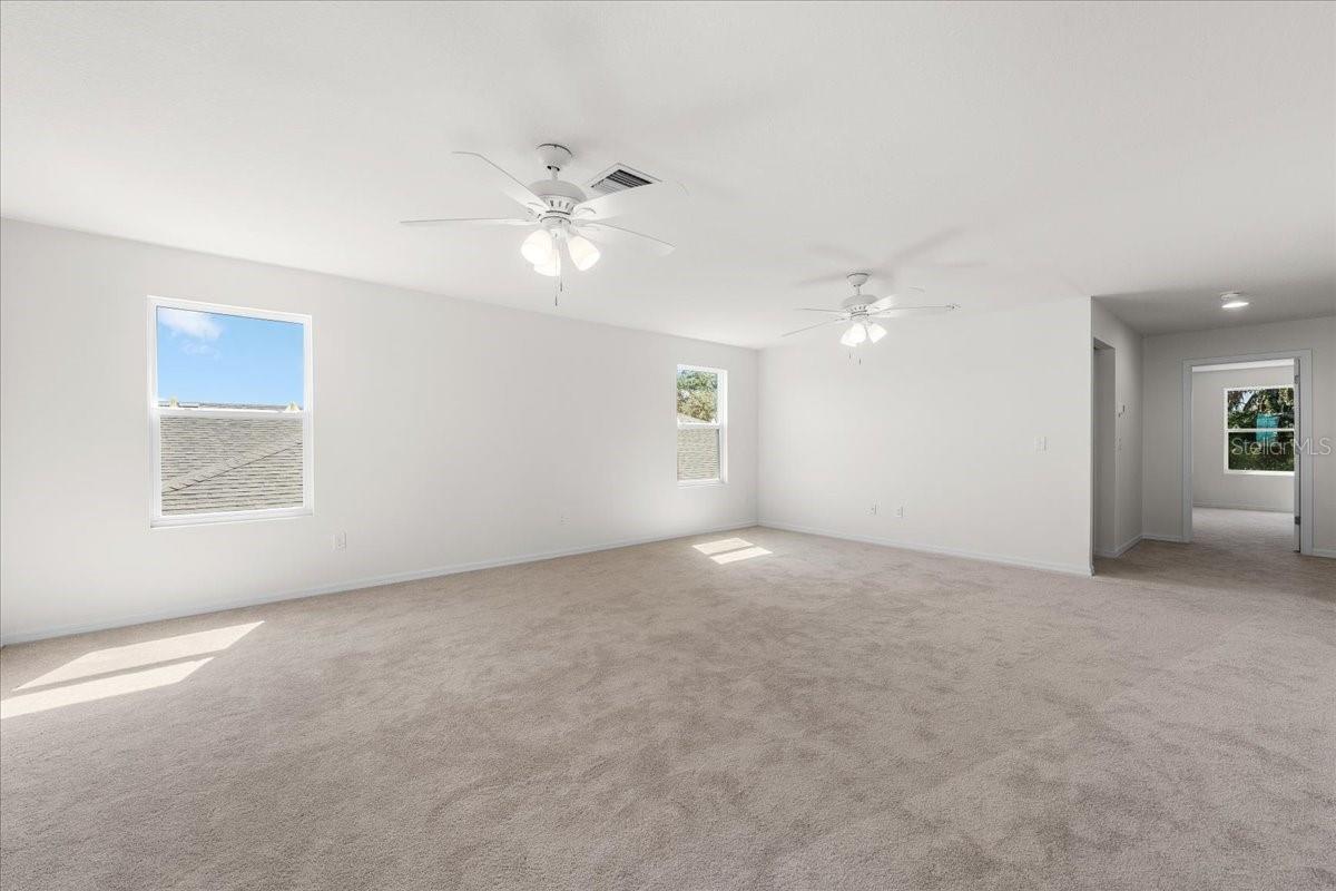 5715 Hevena Ct Property Photo 35