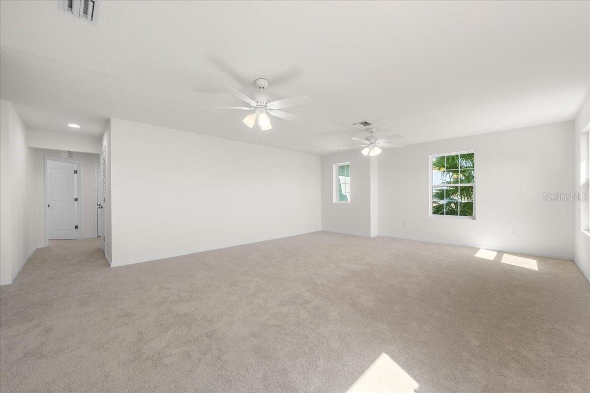 5715 Hevena Ct Property Photo 37