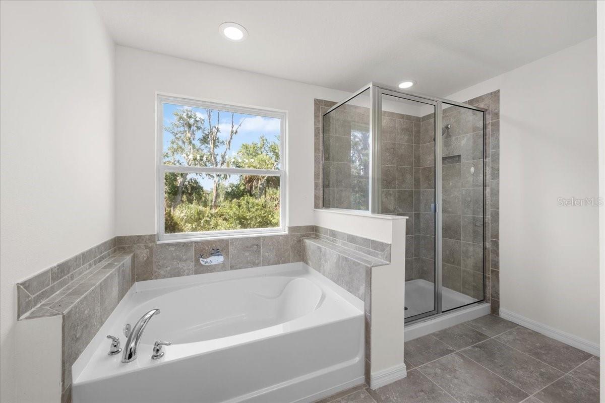 5715 Hevena Ct Property Photo 44