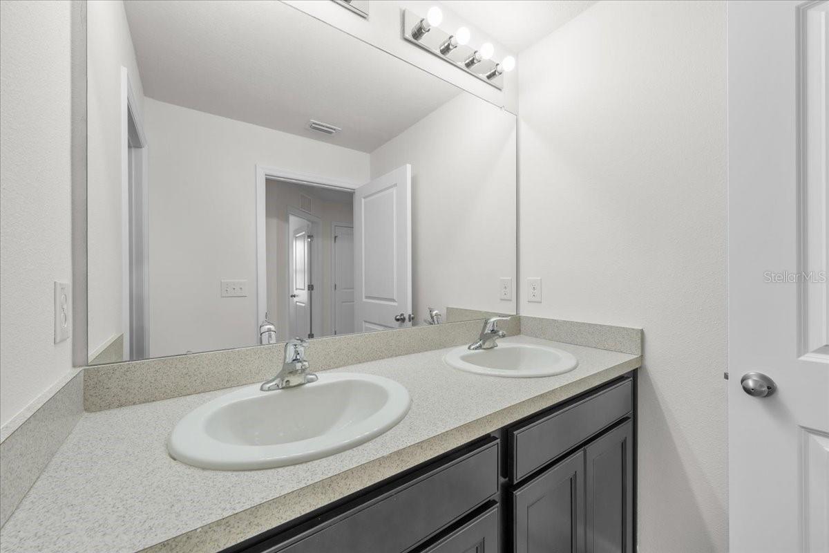 5715 Hevena Ct Property Photo 60