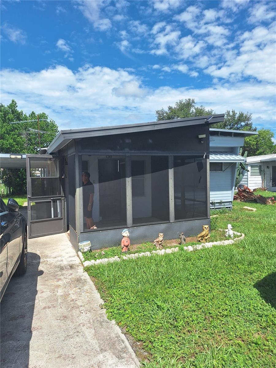 6349 New York St Property Photo 2