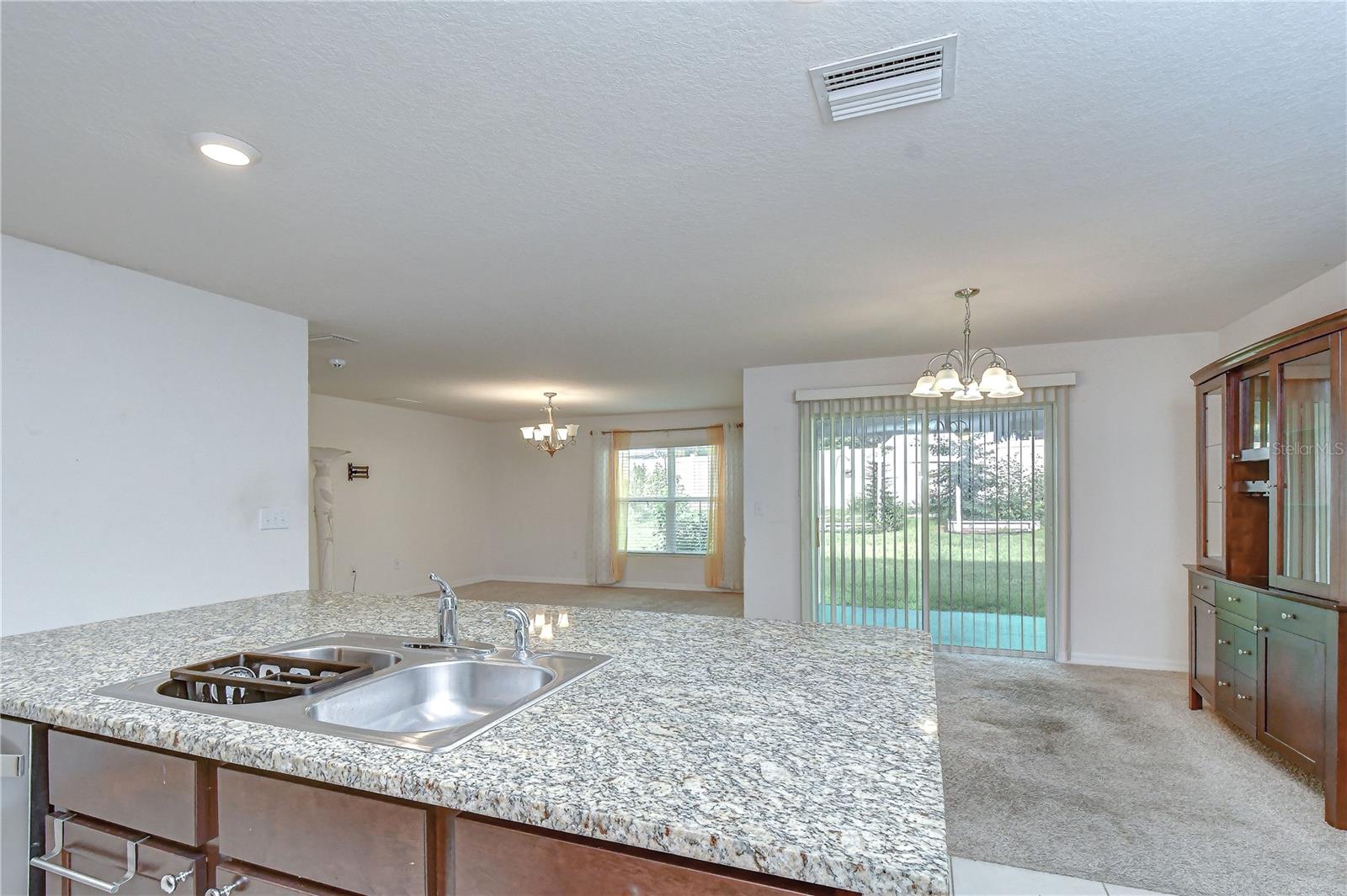 7760 Broad Pointe Dr Property Photo 3