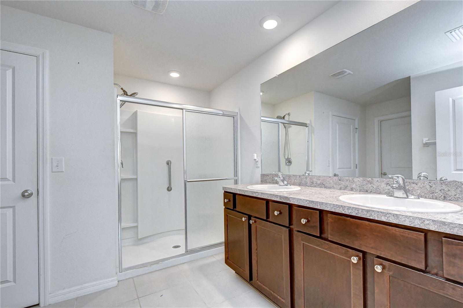 7760 Broad Pointe Dr Property Photo 20