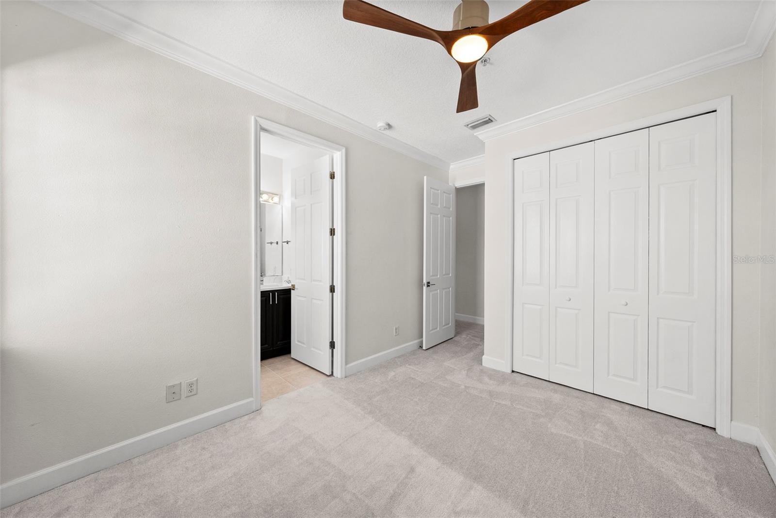 2605 Espana Ct Property Photo 29