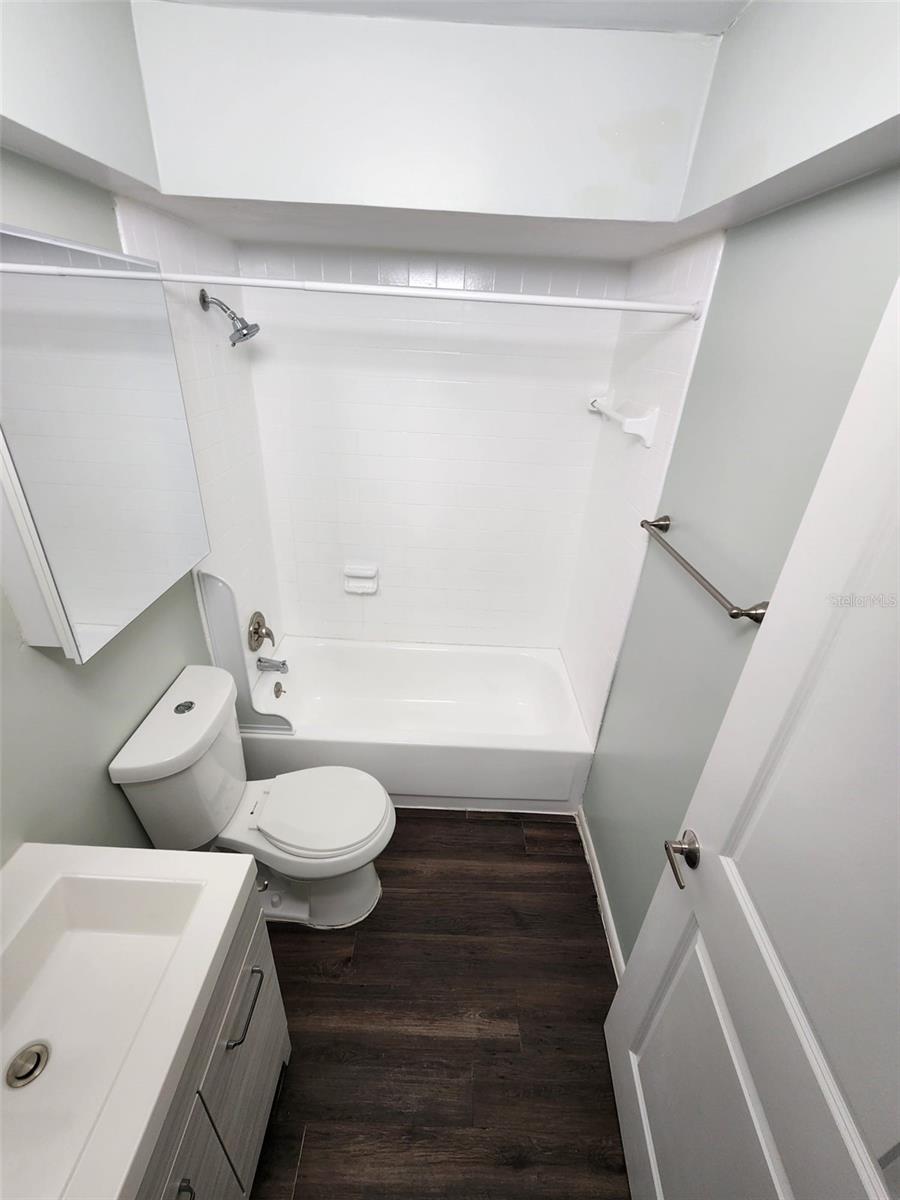 701 1st St #2 Property Photo 15