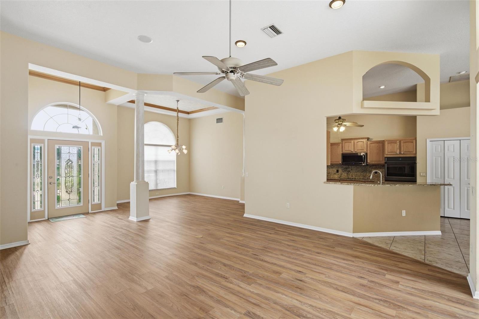 926 E Triple Crown Loop Property Photo 15