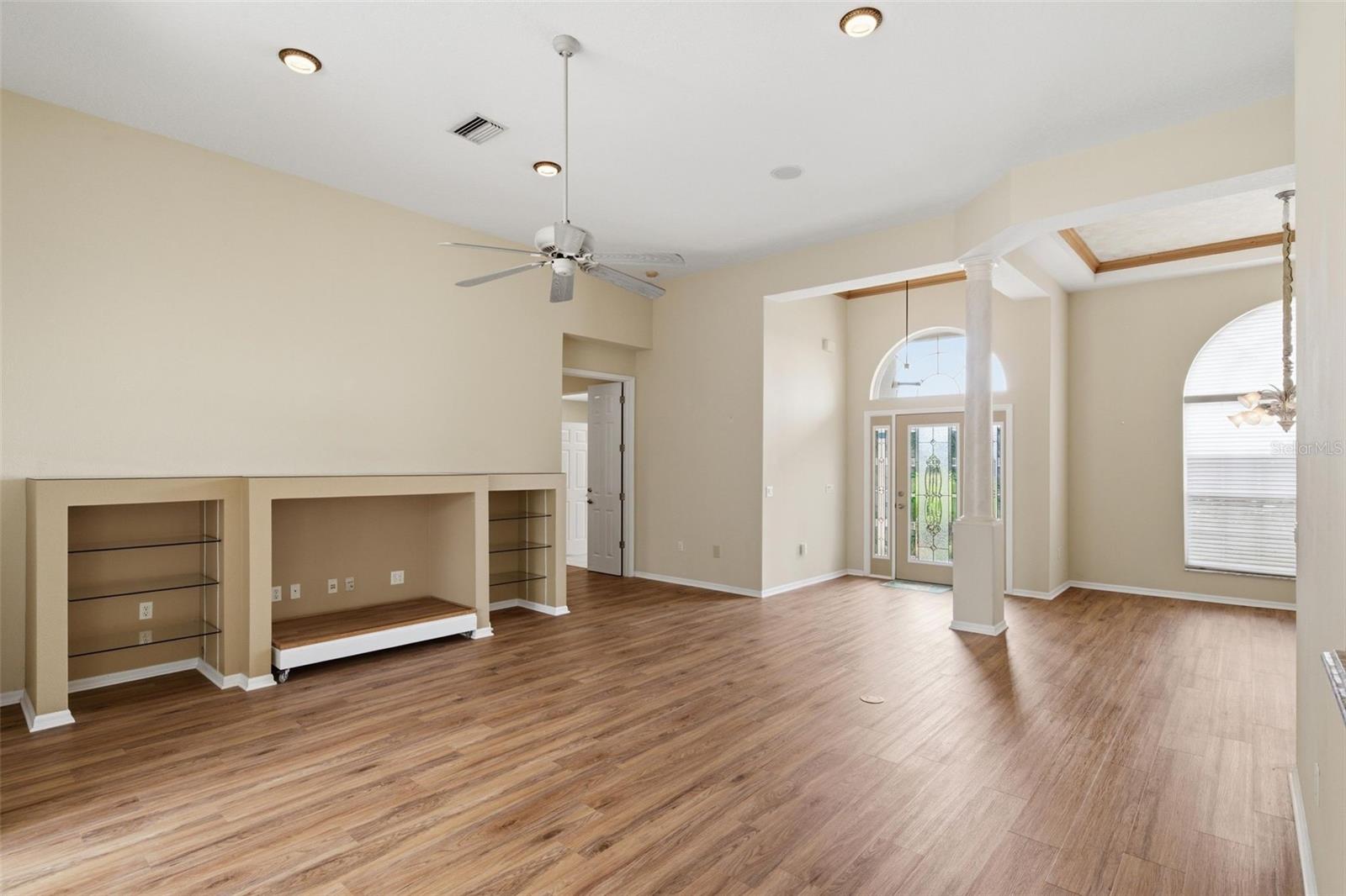 926 E Triple Crown Loop Property Photo 16