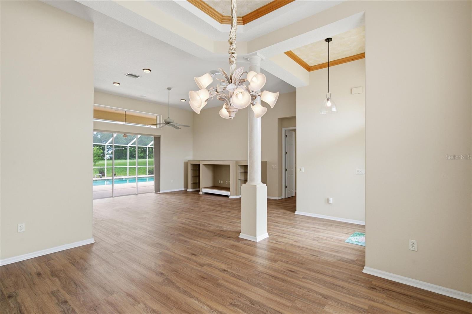 926 E Triple Crown Loop Property Photo 18
