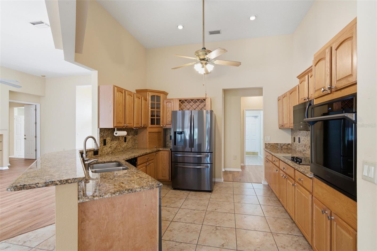 926 E Triple Crown Loop Property Photo 21
