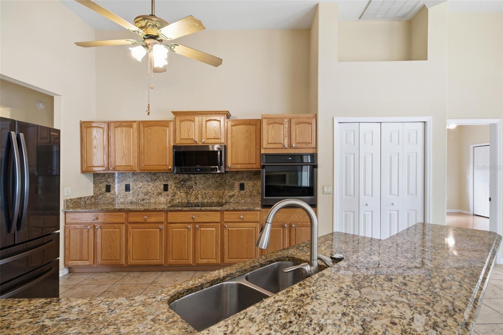 926 E Triple Crown Loop Property Photo 23