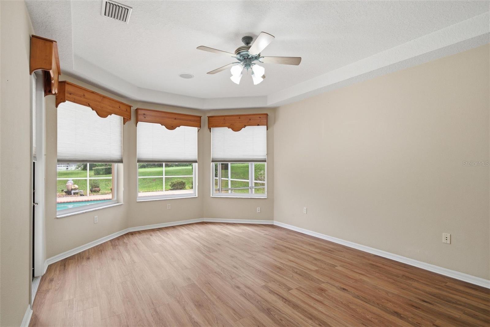926 E Triple Crown Loop Property Photo 27