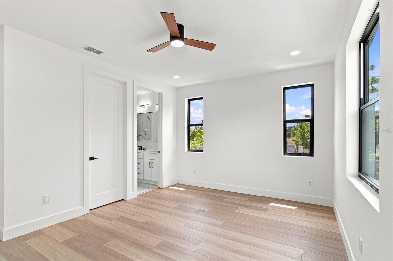4122 W Nassau St Property Photo 35