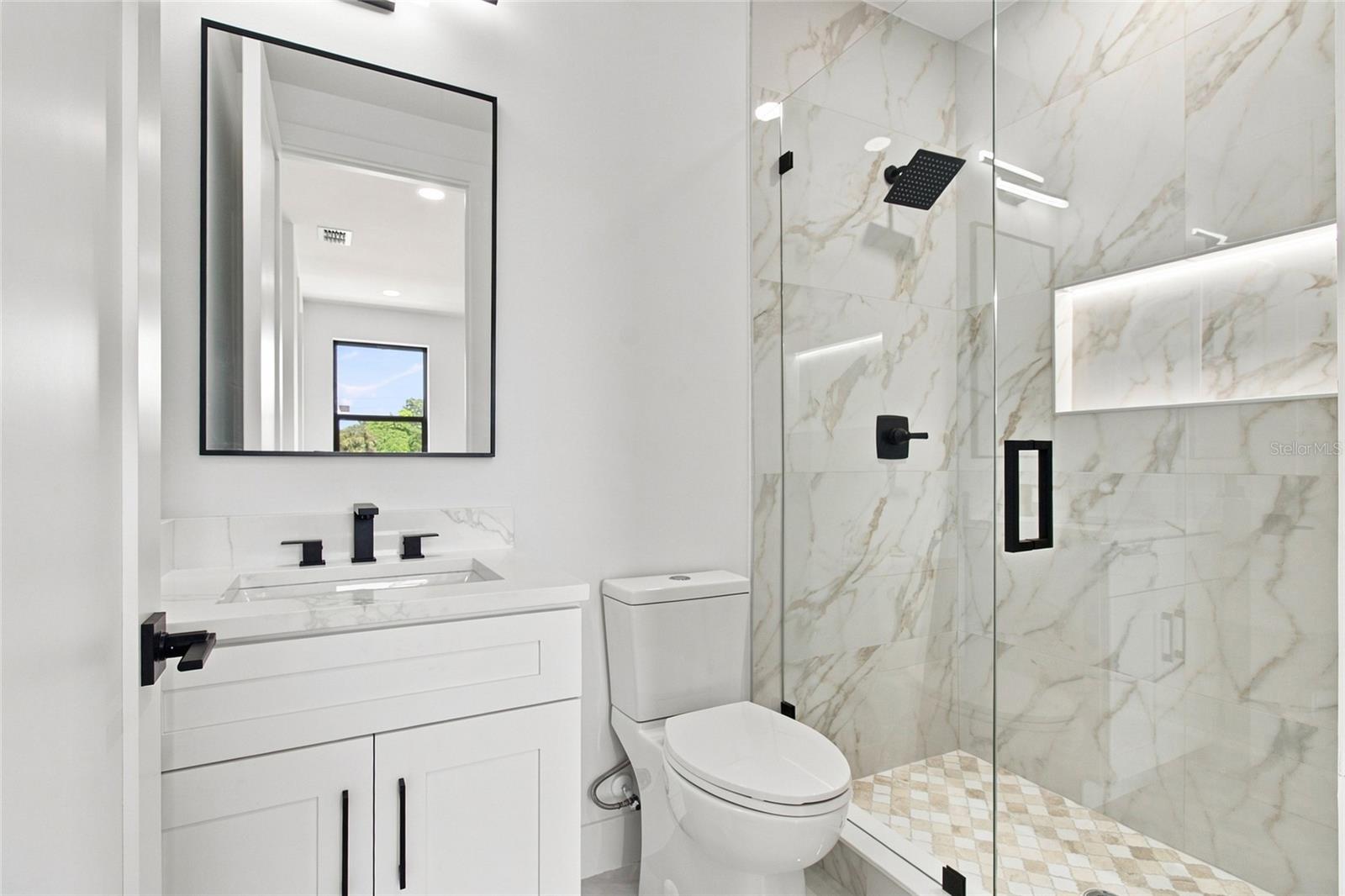 4122 W Nassau St Property Photo 38