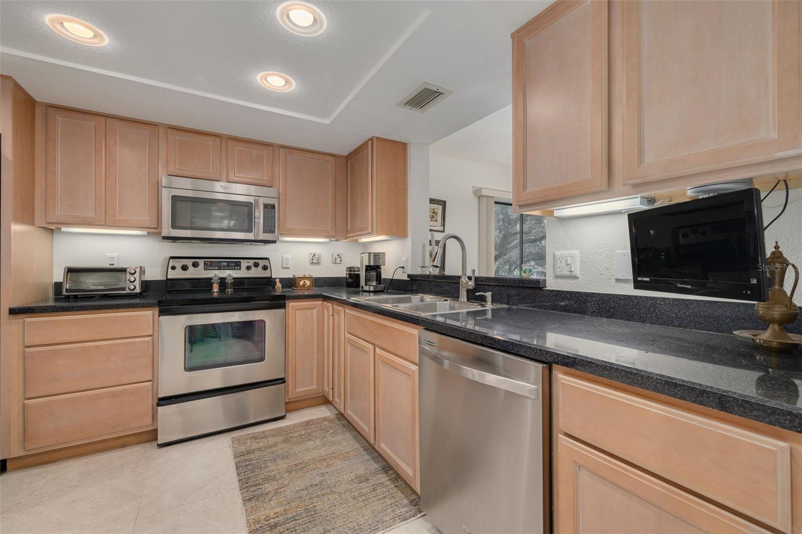 700 Starkey Rd #323 Property Photo 14