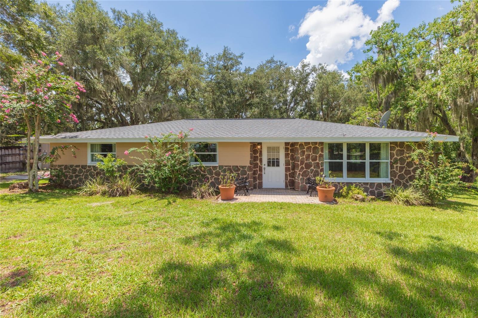 8719 HANDCART RD Property Photo 1