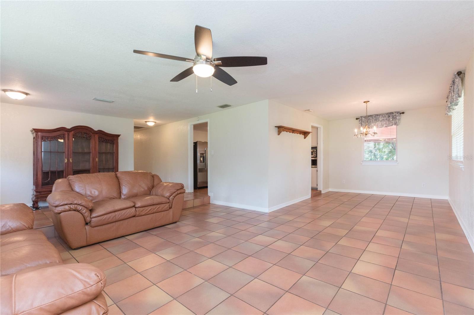 8719 Handcart Rd Property Photo 6