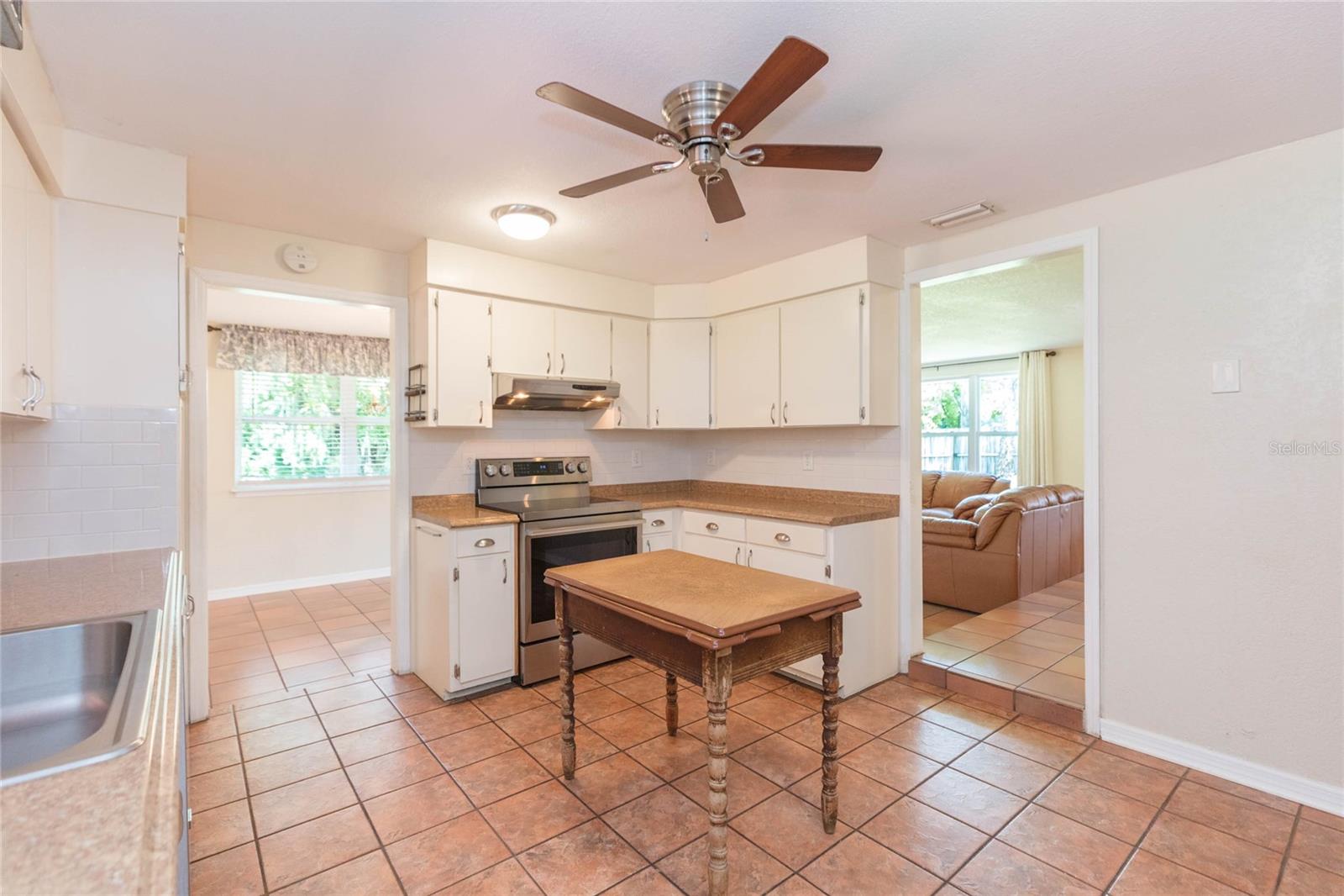 8719 Handcart Rd Property Photo 13