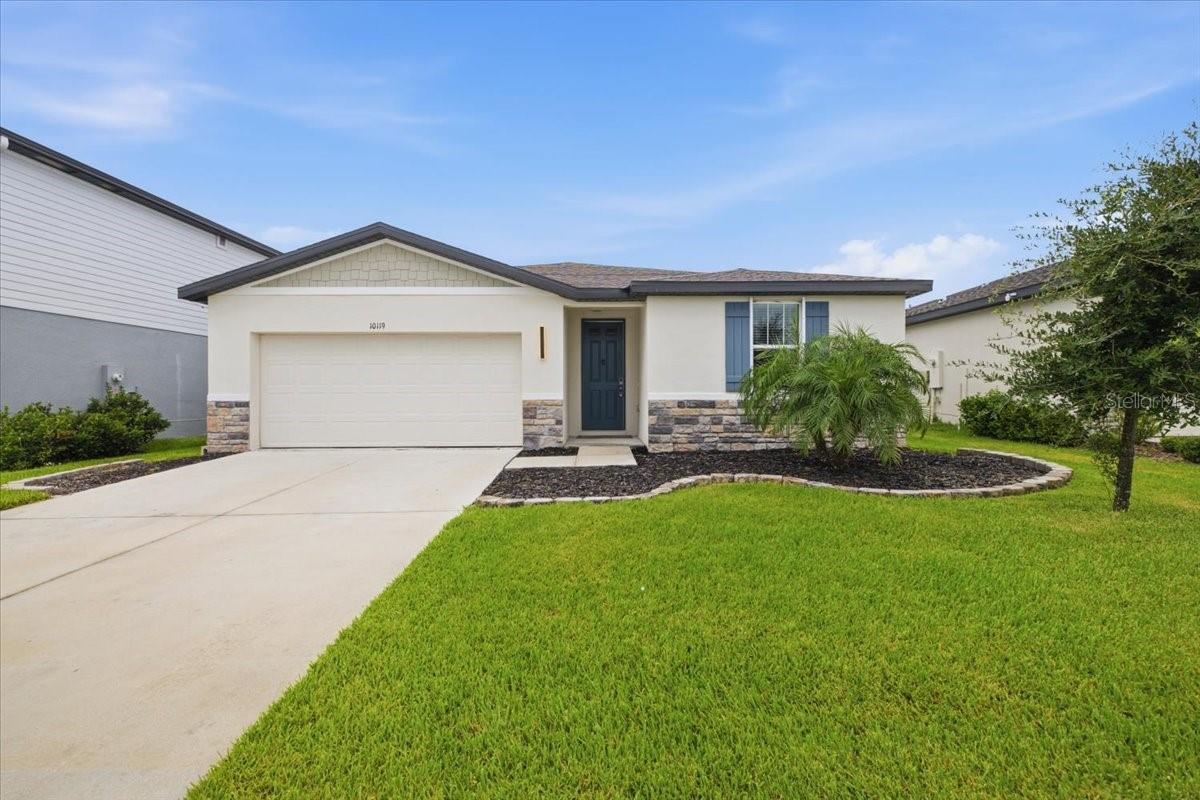 10119 Daybreak Gln Property Photo 3