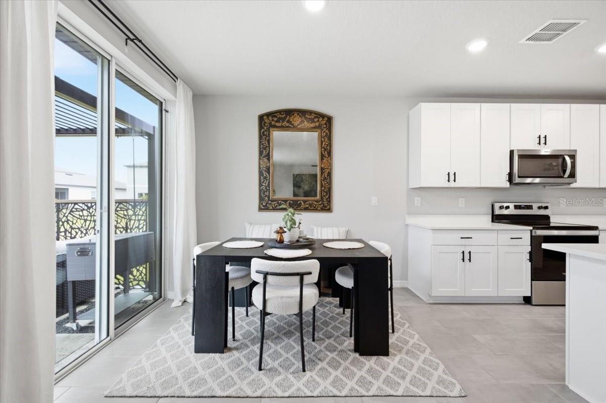 10119 Daybreak Gln Property Photo 11