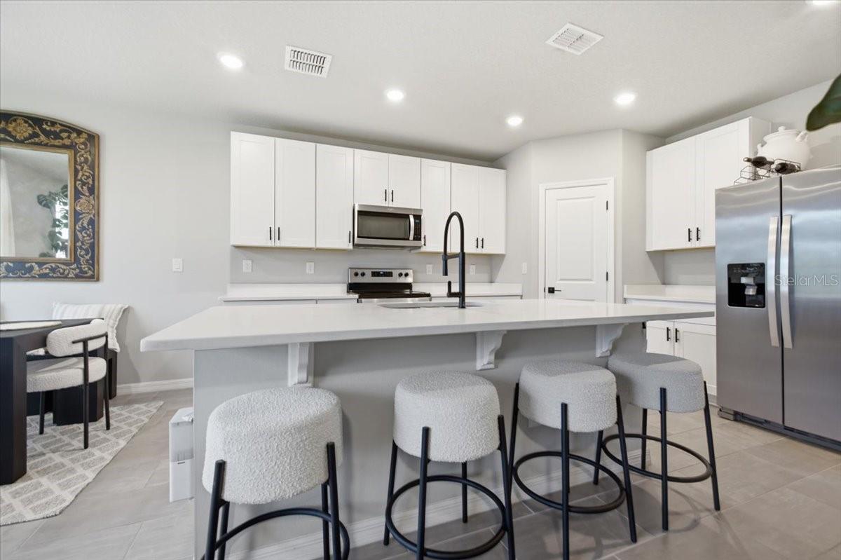 10119 Daybreak Gln Property Photo 13
