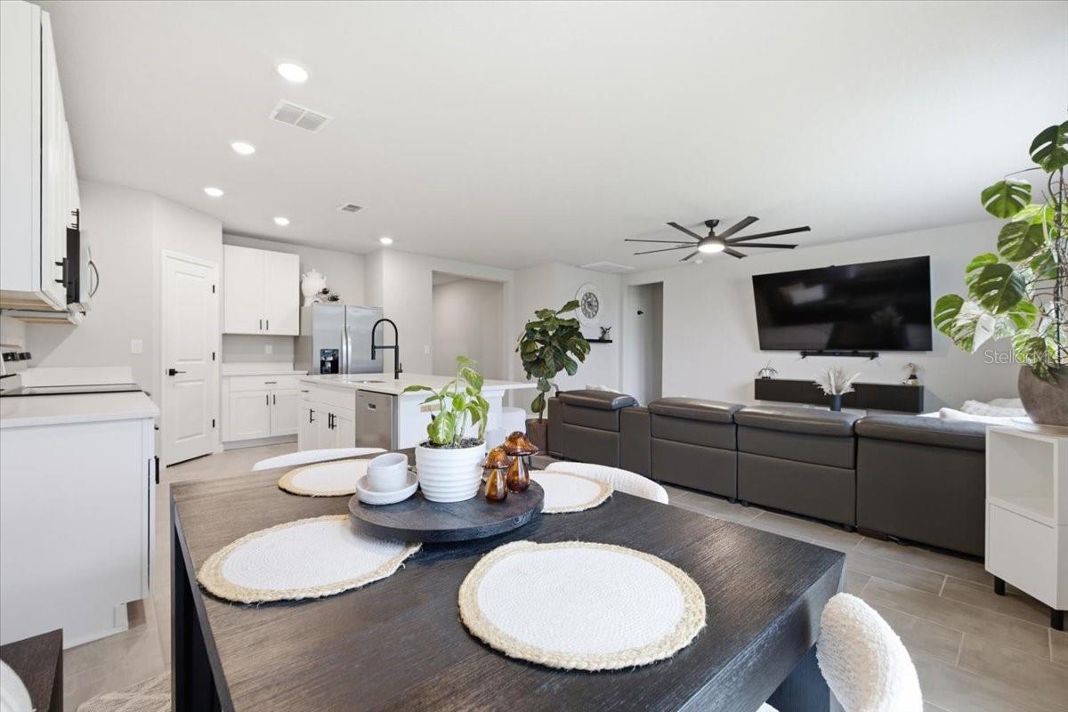 10119 Daybreak Gln Property Photo 15