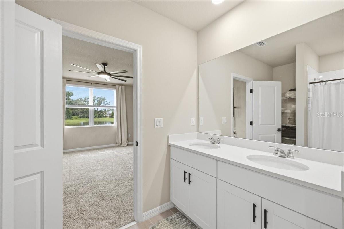 10119 Daybreak Gln Property Photo 19