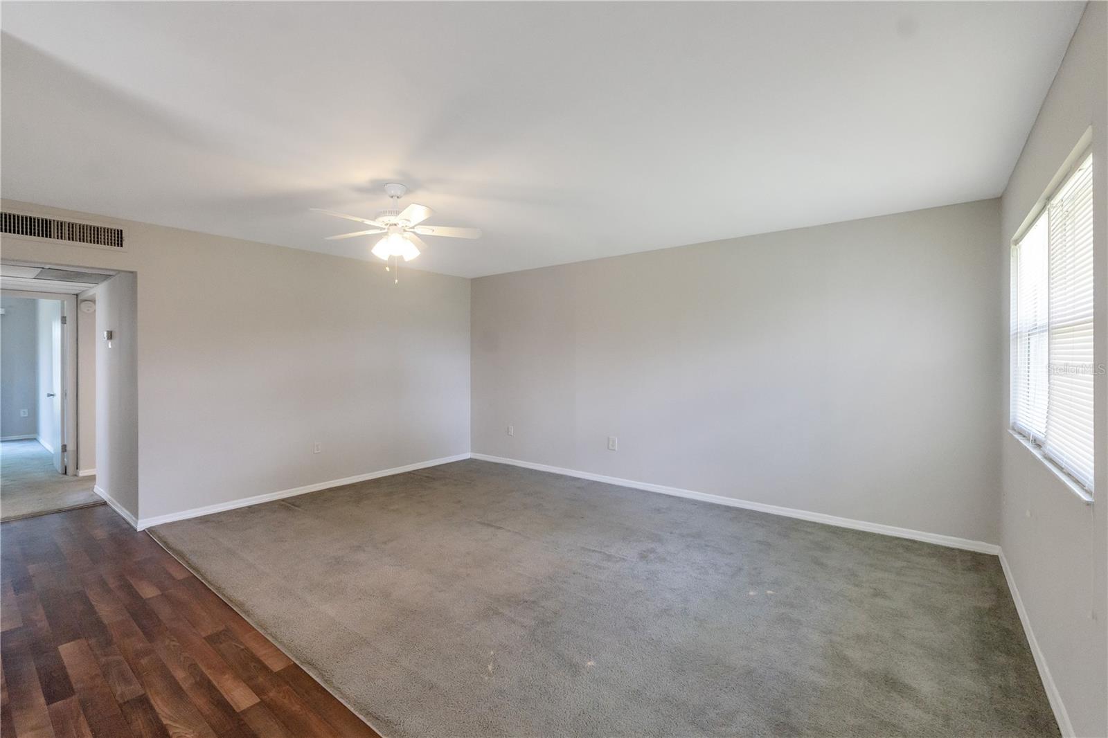201 Kings Blvd #5 Property Photo 6