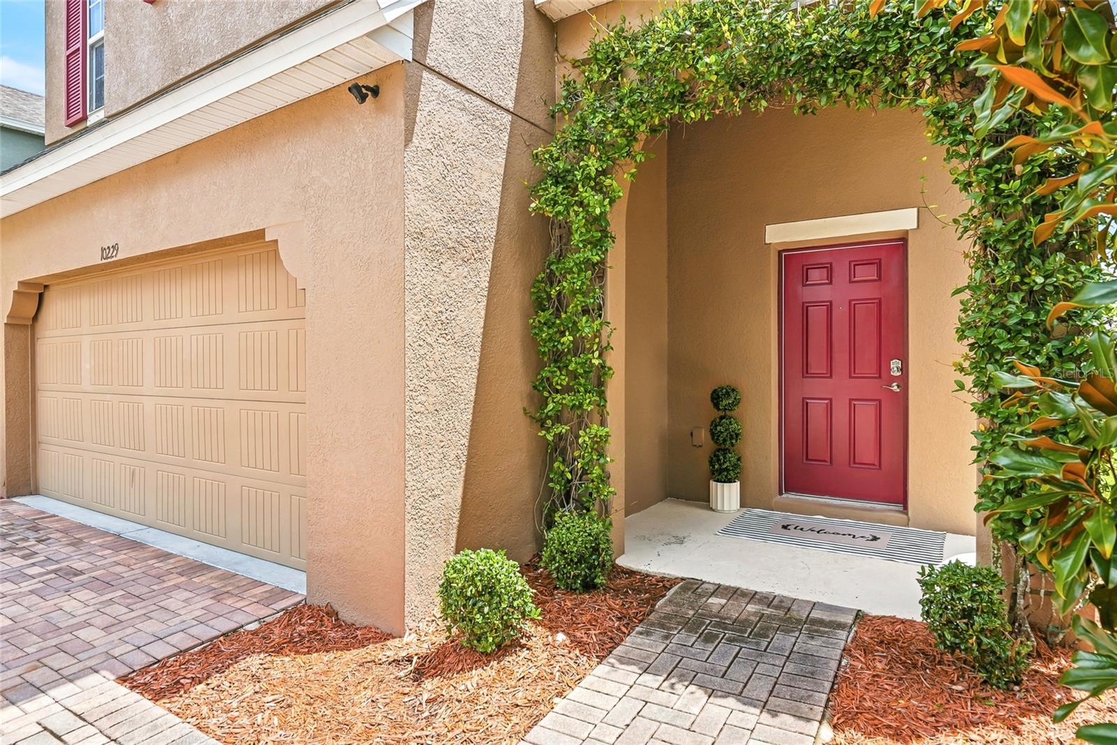 10229 Newminster Loop Property Photo 3