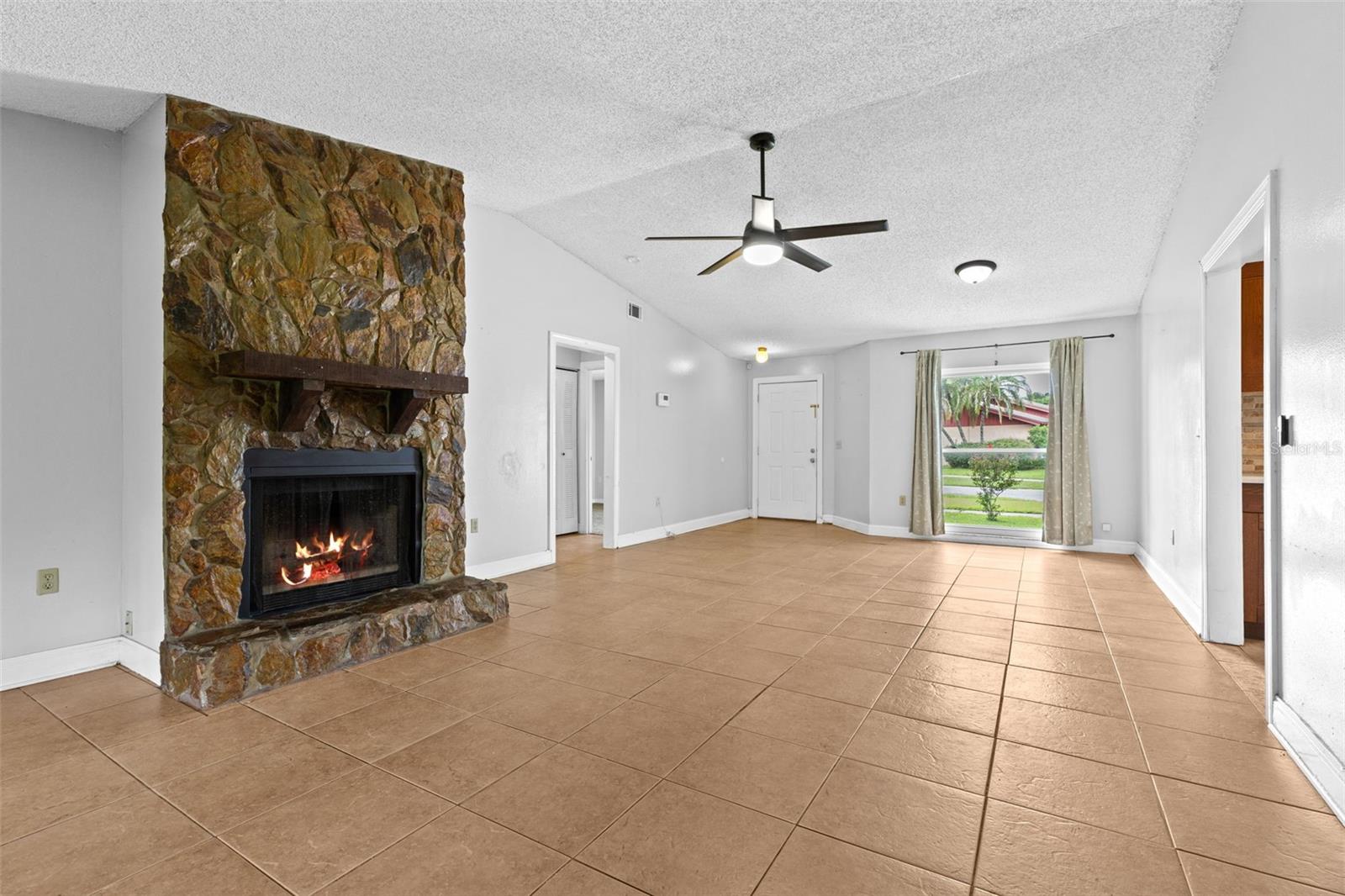 629 Stillview Cir Property Photo 15