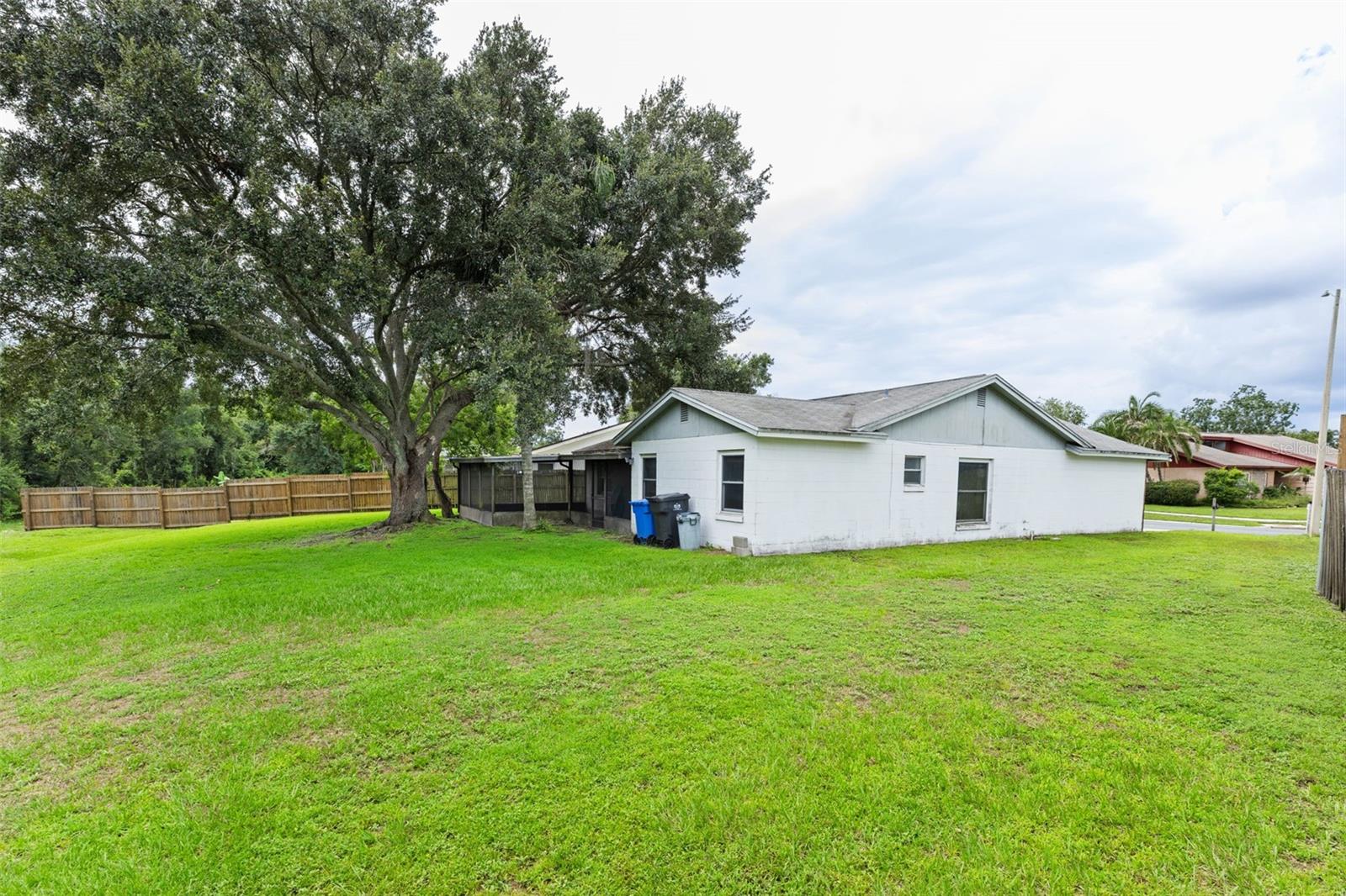 629 Stillview Cir Property Photo 30
