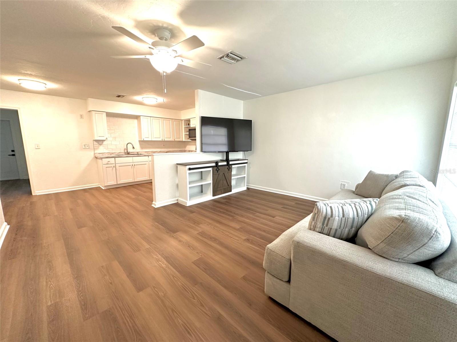 121 Granada Blvd Property Photo 6