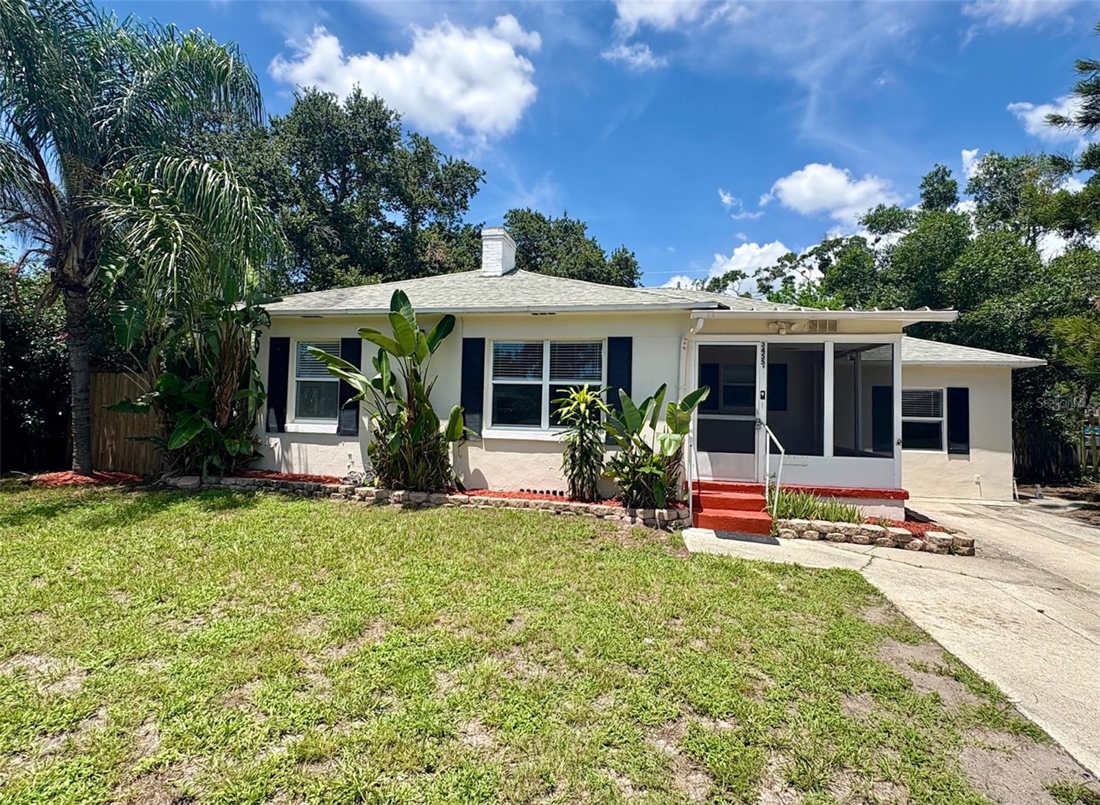 TB8537659 Property Photo 1