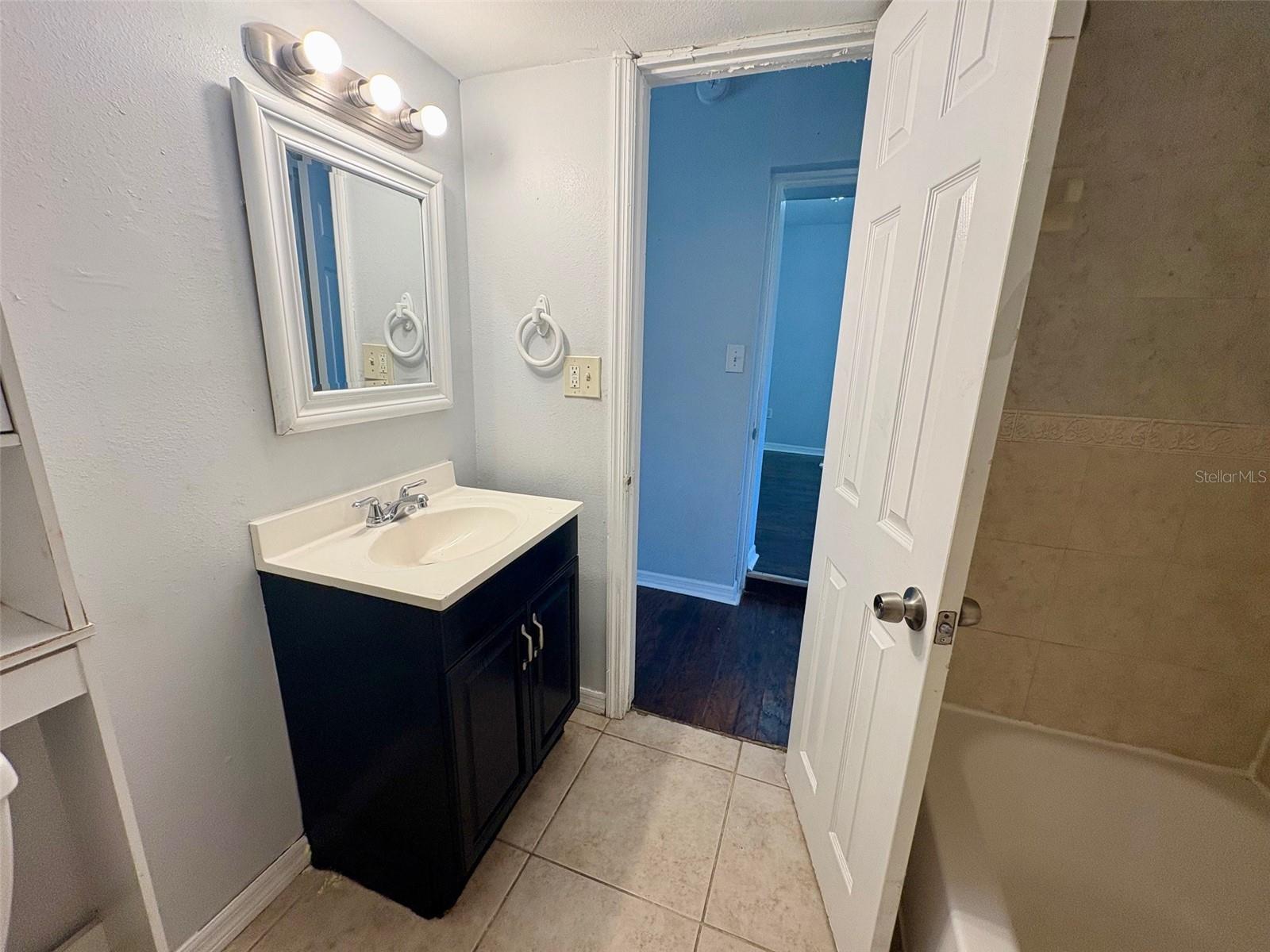 TB8537659 Property Photo 12