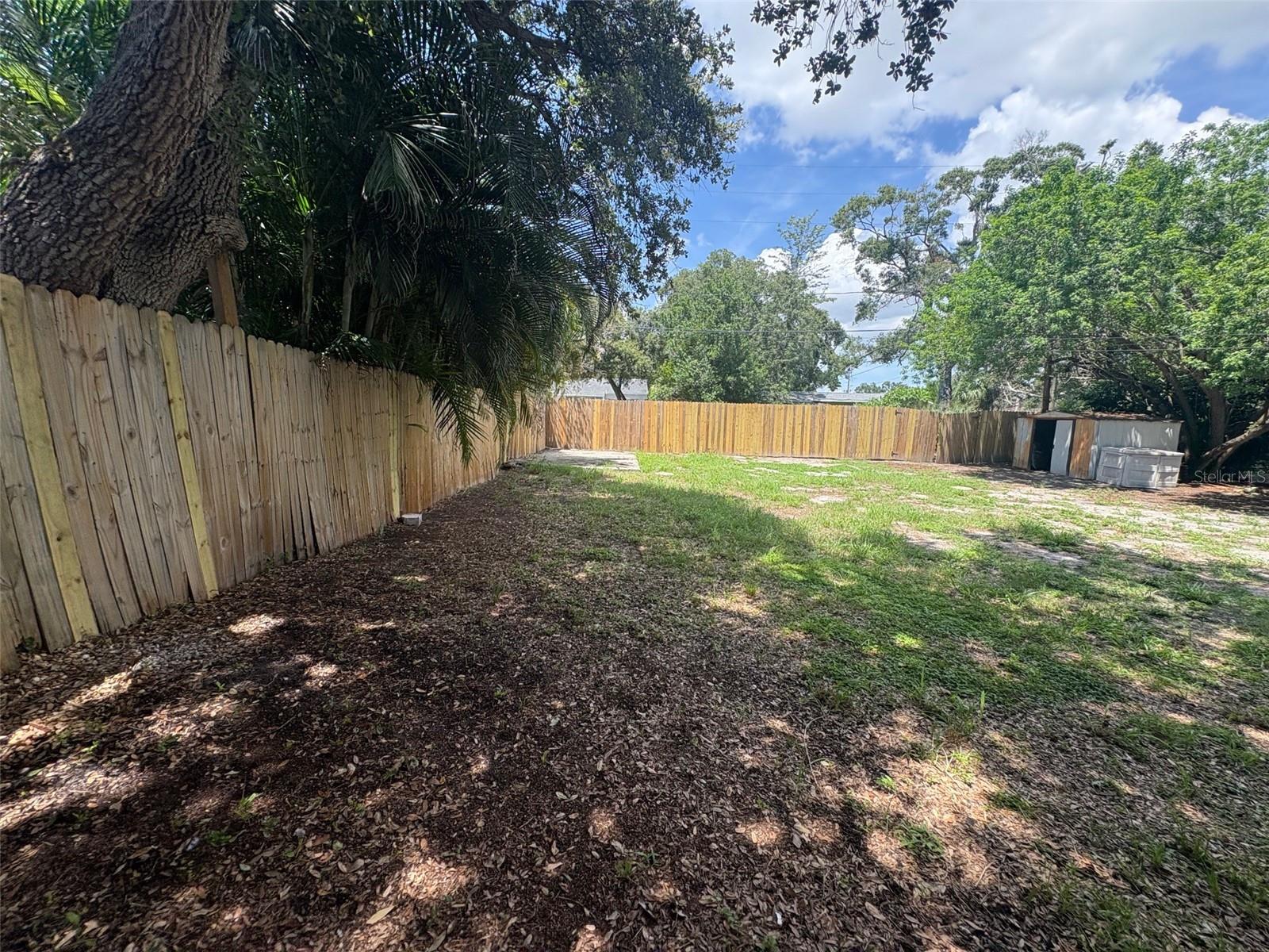 TB8537659 Property Photo 22