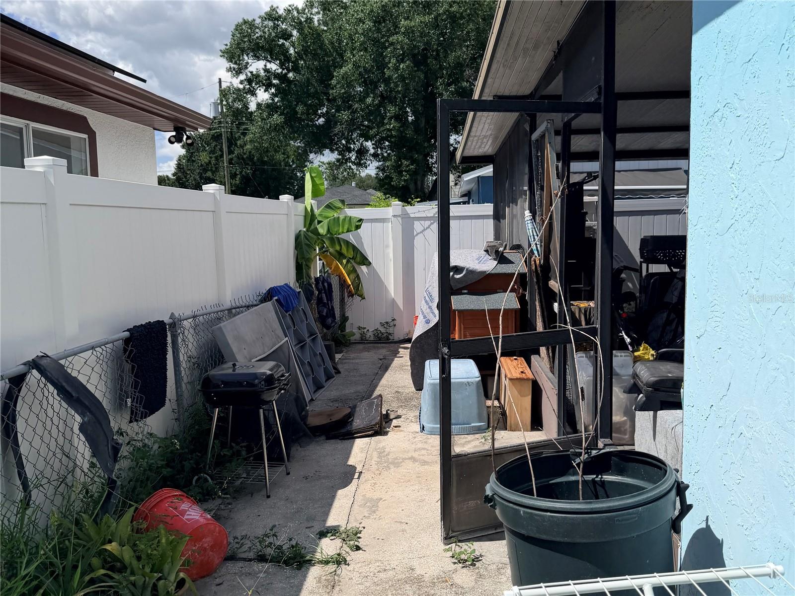 3915 W Broad St Property Photo 17
