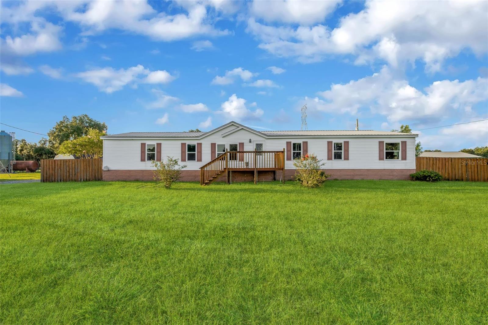 3858 E Knights Griffin Rd Property Photo 1